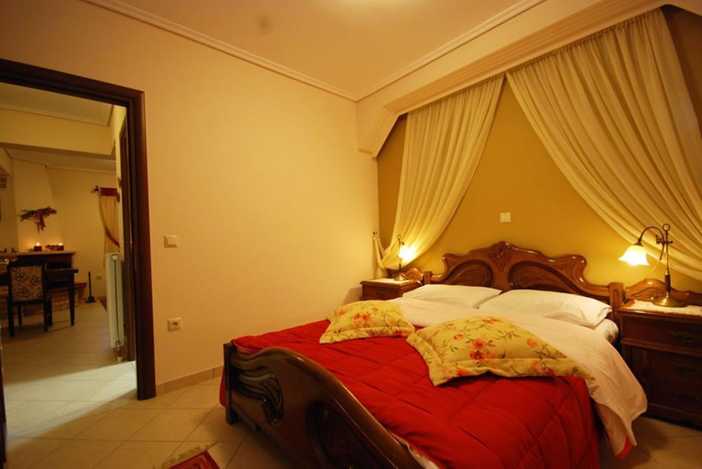 Valentini Guesthouse Karpenisi Phòng bức ảnh