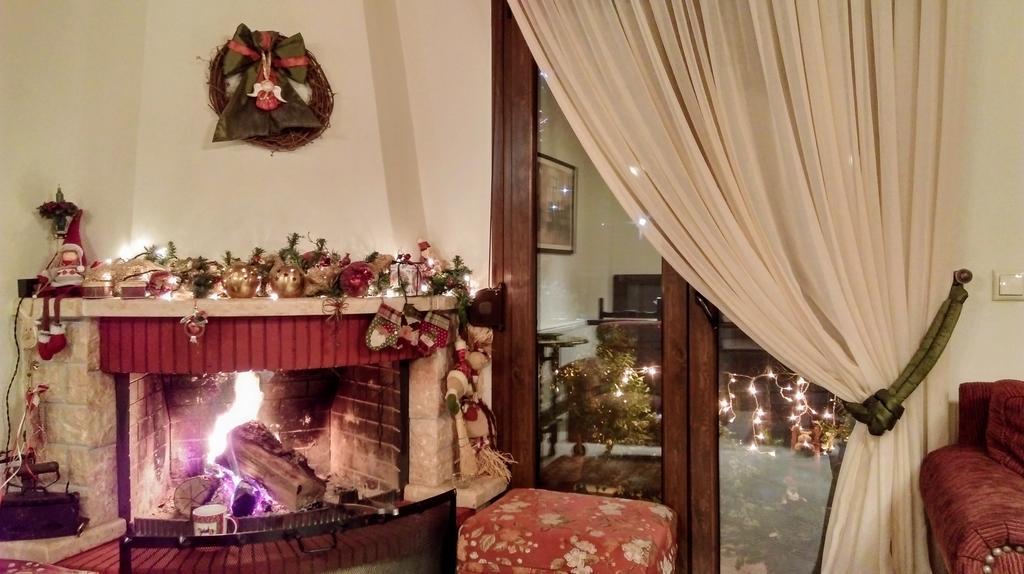 Valentini Guesthouse Karpenisi Ngoại thất bức ảnh