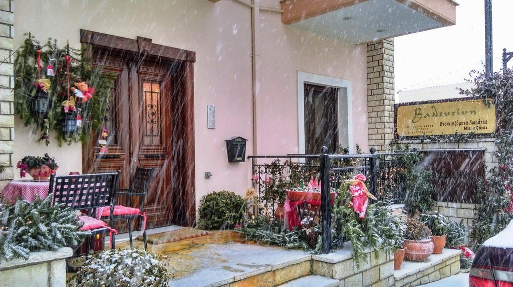 Valentini Guesthouse Karpenisi Ngoại thất bức ảnh